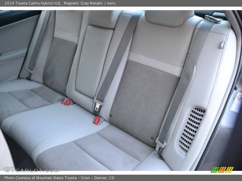 Magnetic Gray Metallic / Ivory 2014 Toyota Camry Hybrid XLE