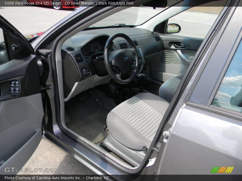 CD Silver Metallic / Dark Flint/Light Flint 2006 Ford Focus ZX4 SES Sedan