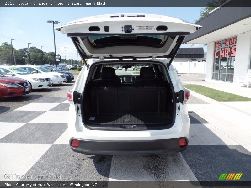 Blizzard Pearl / Black 2016 Toyota Highlander Limited