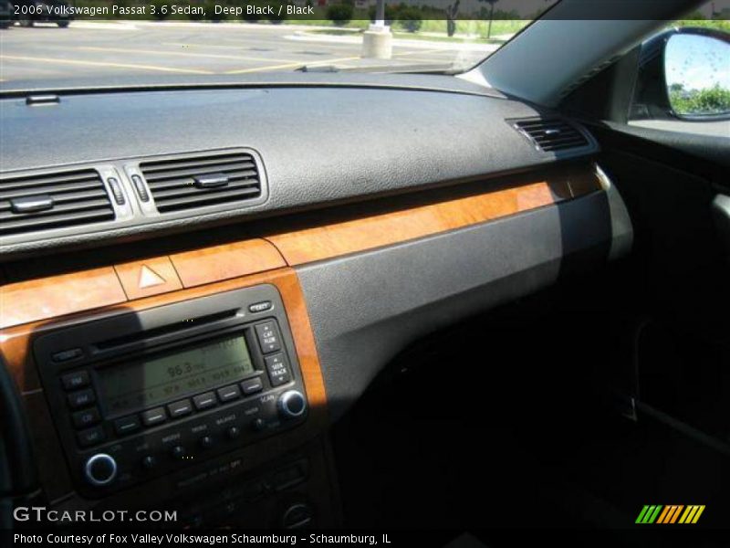 Deep Black / Black 2006 Volkswagen Passat 3.6 Sedan