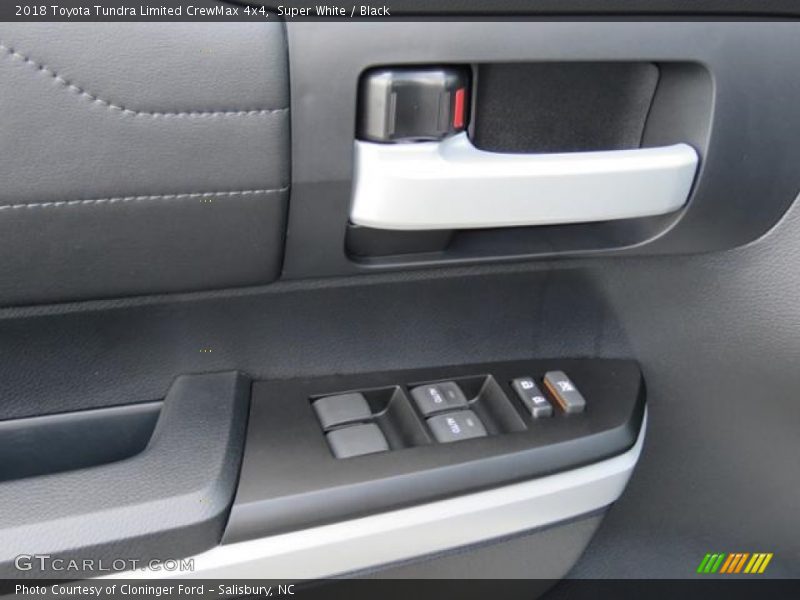 Super White / Black 2018 Toyota Tundra Limited CrewMax 4x4