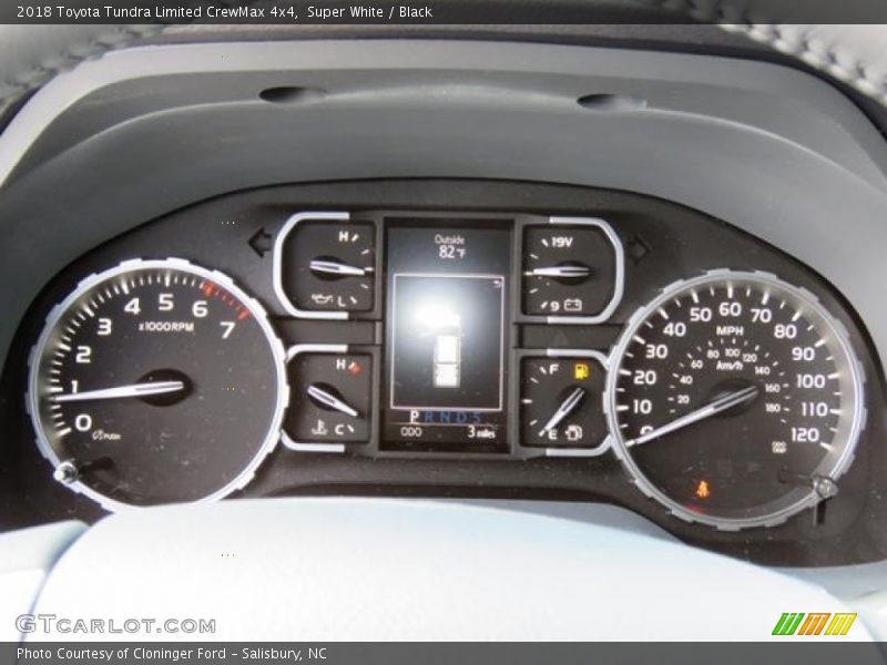 Super White / Black 2018 Toyota Tundra Limited CrewMax 4x4