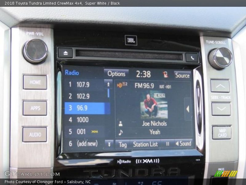 Super White / Black 2018 Toyota Tundra Limited CrewMax 4x4
