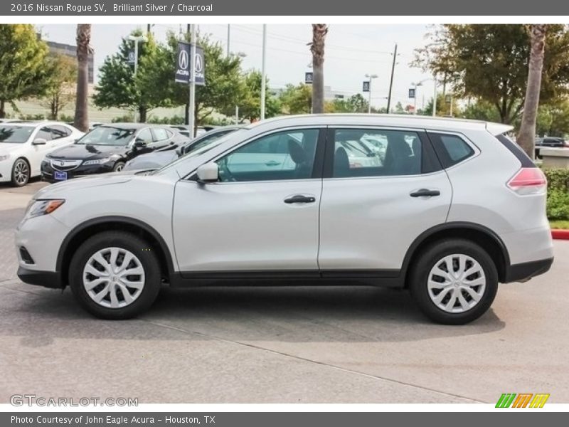 Brilliant Silver / Charcoal 2016 Nissan Rogue SV