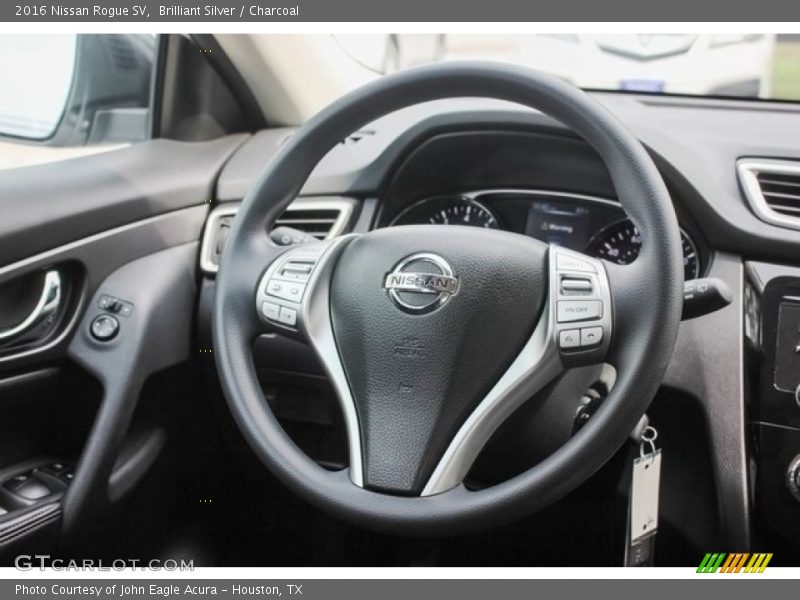 Brilliant Silver / Charcoal 2016 Nissan Rogue SV