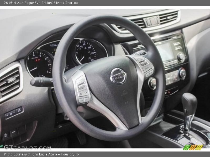 Brilliant Silver / Charcoal 2016 Nissan Rogue SV