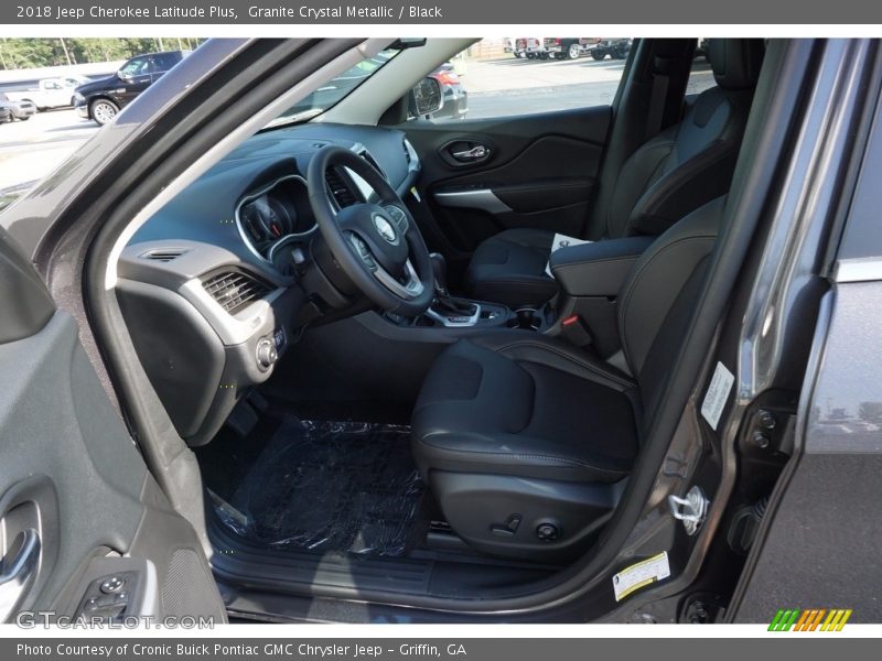 Granite Crystal Metallic / Black 2018 Jeep Cherokee Latitude Plus