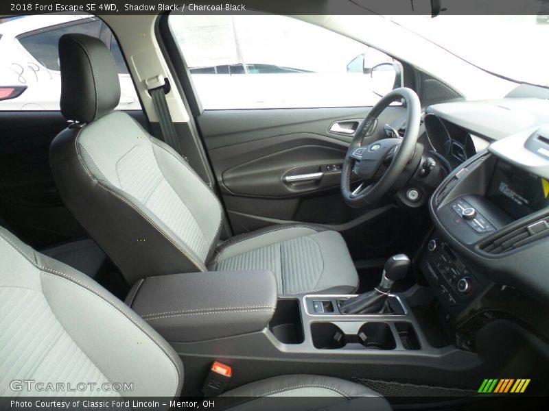 Shadow Black / Charcoal Black 2018 Ford Escape SE 4WD