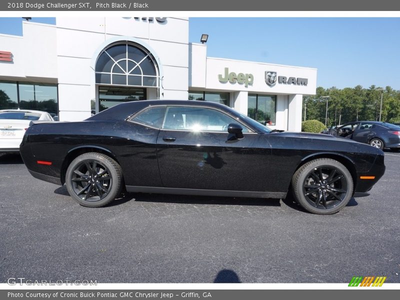Pitch Black / Black 2018 Dodge Challenger SXT