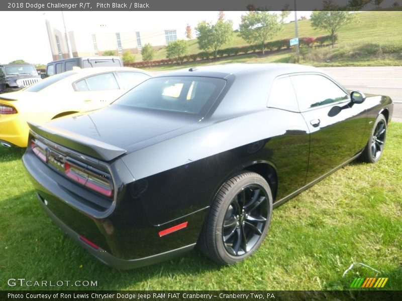 Pitch Black / Black 2018 Dodge Challenger R/T