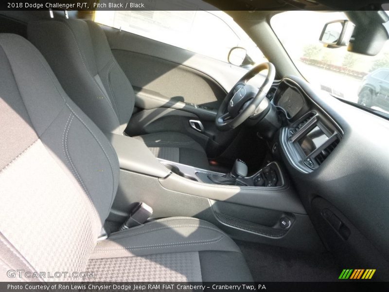 Pitch Black / Black 2018 Dodge Challenger R/T