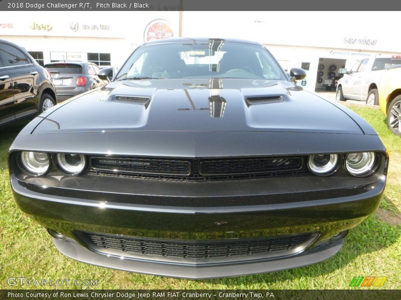 Pitch Black / Black 2018 Dodge Challenger R/T