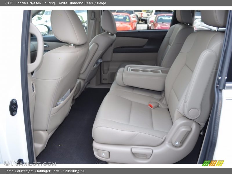 White Diamond Pearl / Beige 2015 Honda Odyssey Touring