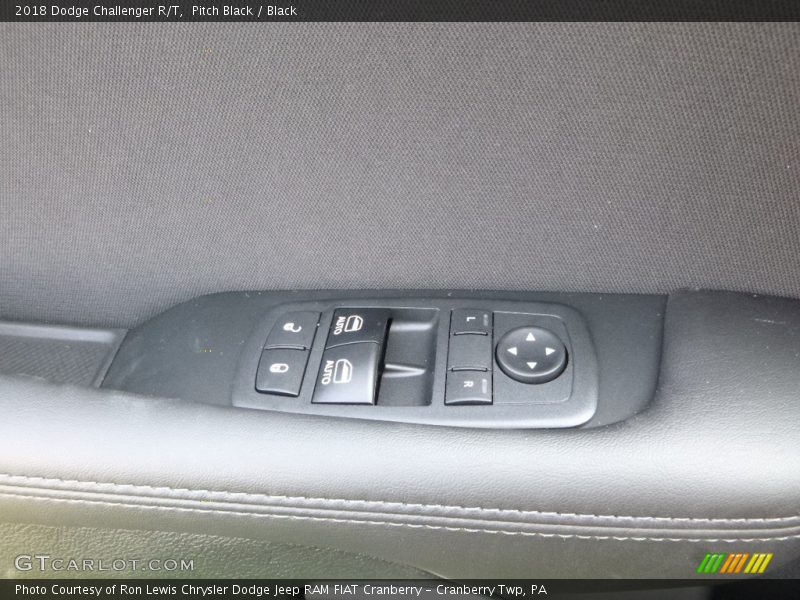 Pitch Black / Black 2018 Dodge Challenger R/T