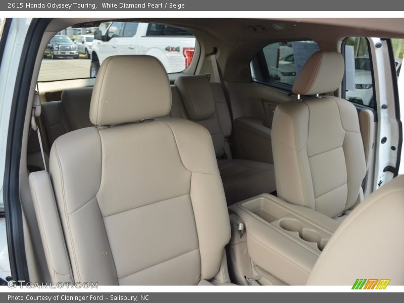 White Diamond Pearl / Beige 2015 Honda Odyssey Touring