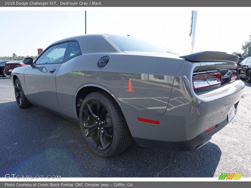 Destroyer Gray / Black 2018 Dodge Challenger SXT
