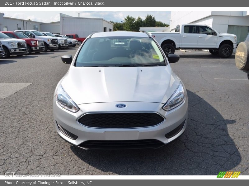 Ingot Silver / Charcoal Black 2017 Ford Focus S Sedan