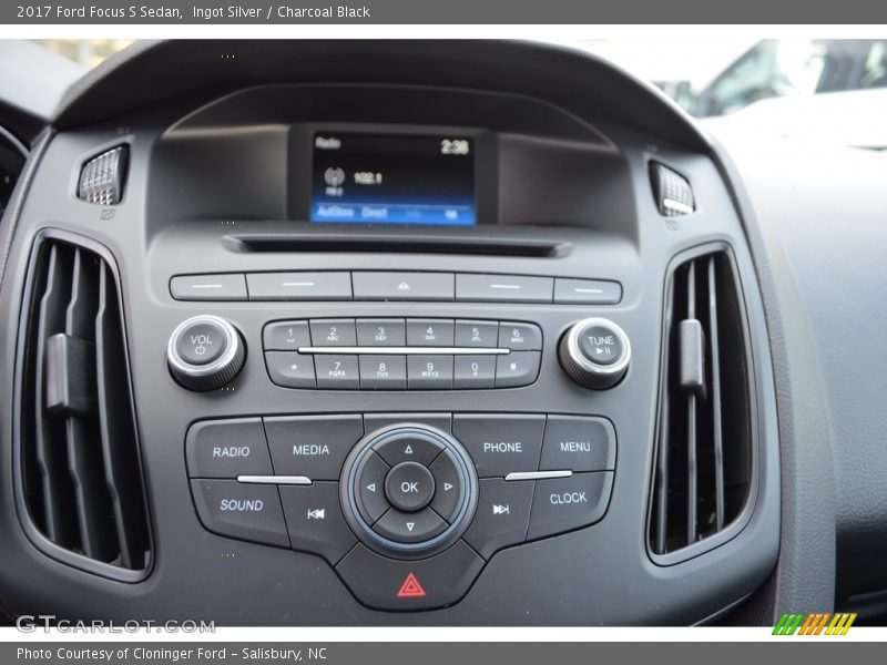 Ingot Silver / Charcoal Black 2017 Ford Focus S Sedan
