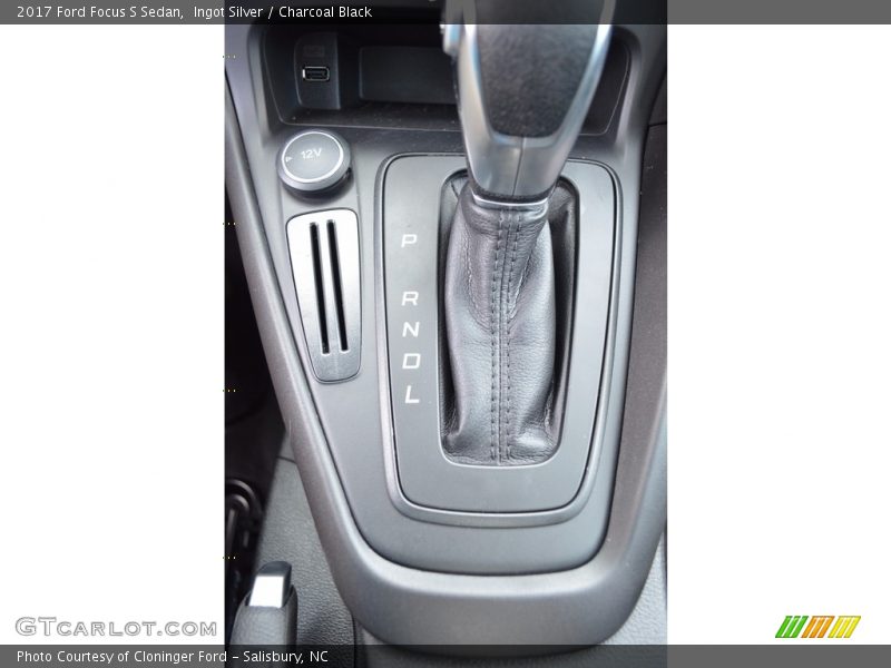 Ingot Silver / Charcoal Black 2017 Ford Focus S Sedan