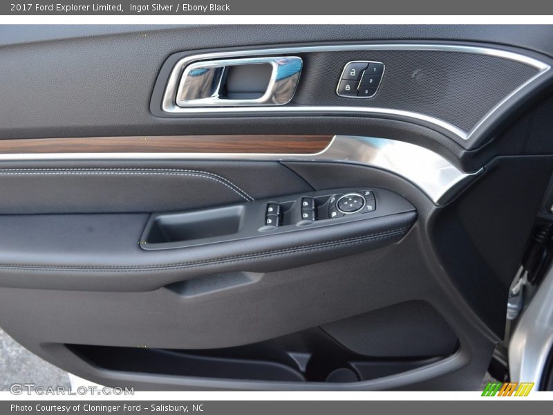 Ingot Silver / Ebony Black 2017 Ford Explorer Limited