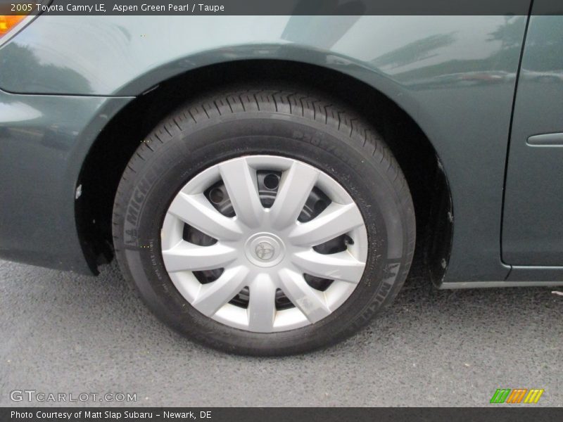 Aspen Green Pearl / Taupe 2005 Toyota Camry LE