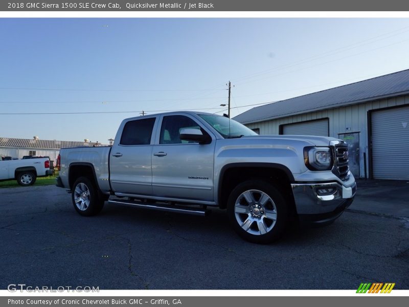 Quicksilver Metallic / Jet Black 2018 GMC Sierra 1500 SLE Crew Cab