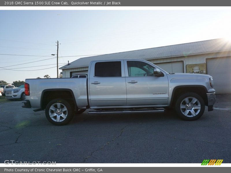 Quicksilver Metallic / Jet Black 2018 GMC Sierra 1500 SLE Crew Cab