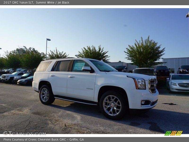 Summit White / Jet Black 2017 GMC Yukon SLT