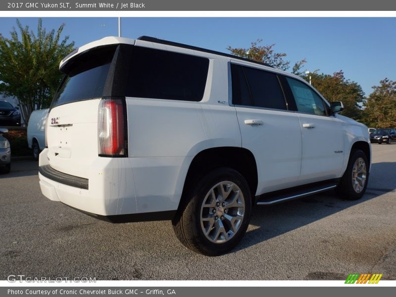 Summit White / Jet Black 2017 GMC Yukon SLT