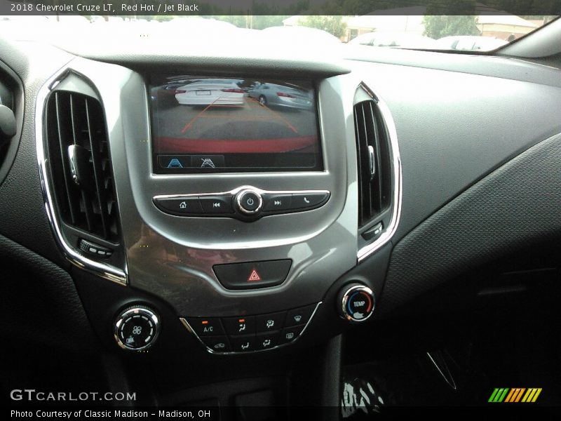 Red Hot / Jet Black 2018 Chevrolet Cruze LT