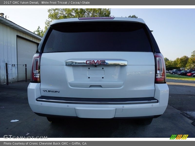 White Frost Tricoat / Cocoa/­Shale 2017 GMC Yukon Denali