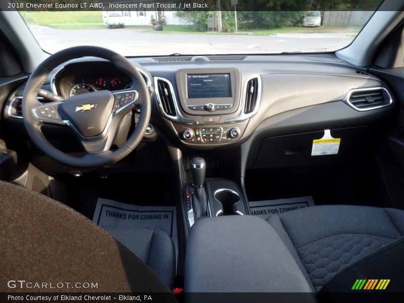 Iridescent Pearl Tricoat / Jet Black 2018 Chevrolet Equinox LT AWD