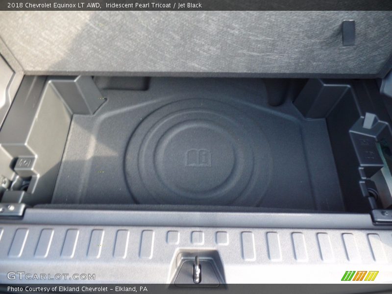 Iridescent Pearl Tricoat / Jet Black 2018 Chevrolet Equinox LT AWD