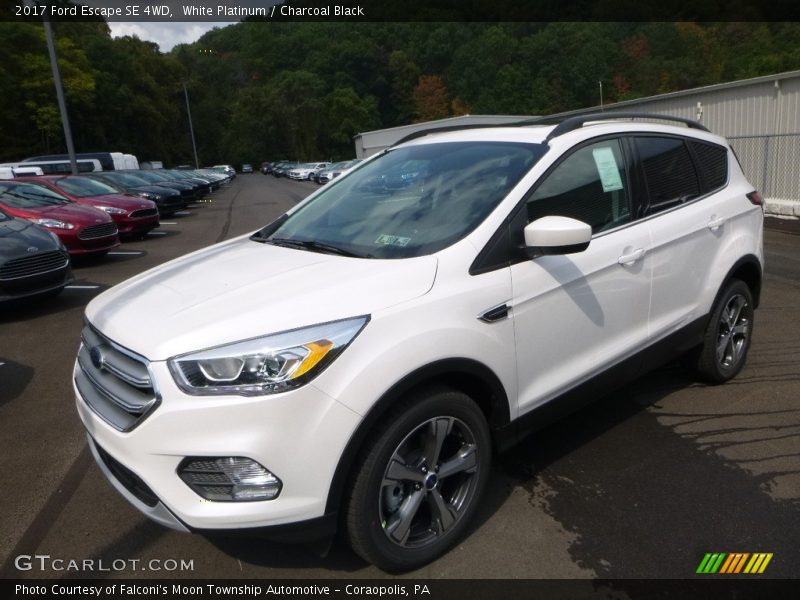 White Platinum / Charcoal Black 2017 Ford Escape SE 4WD