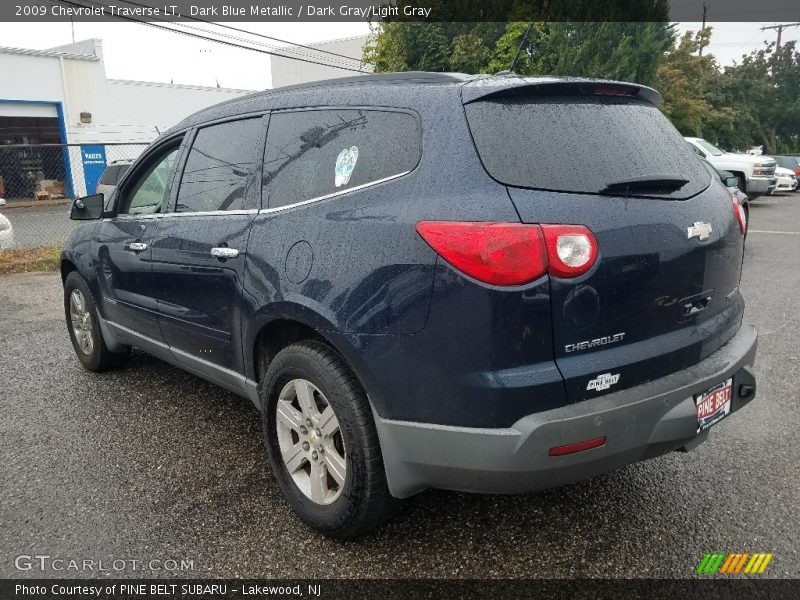 Dark Blue Metallic / Dark Gray/Light Gray 2009 Chevrolet Traverse LT