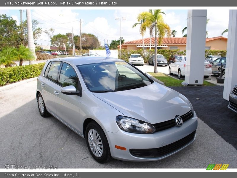 Reflex Silver Metallic / Titan Black 2013 Volkswagen Golf 4 Door
