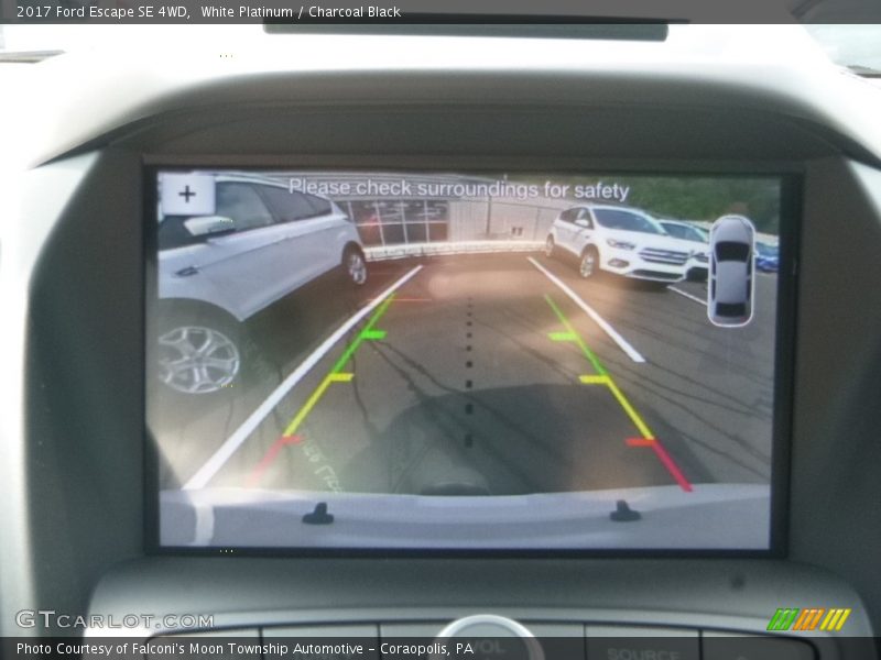 White Platinum / Charcoal Black 2017 Ford Escape SE 4WD