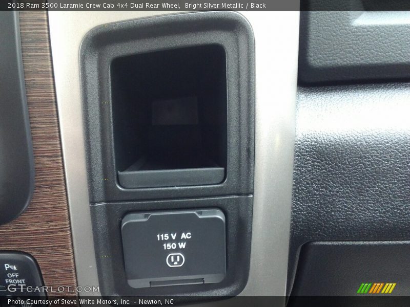 Bright Silver Metallic / Black 2018 Ram 3500 Laramie Crew Cab 4x4 Dual Rear Wheel