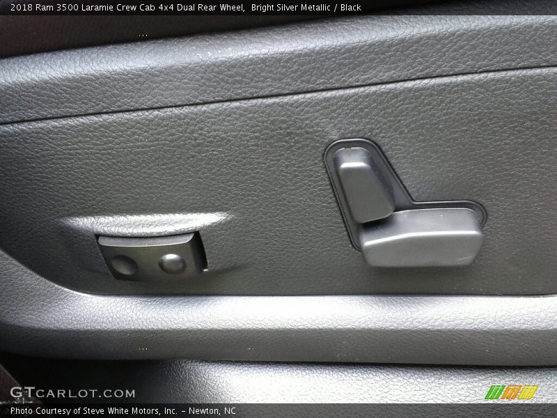 Bright Silver Metallic / Black 2018 Ram 3500 Laramie Crew Cab 4x4 Dual Rear Wheel