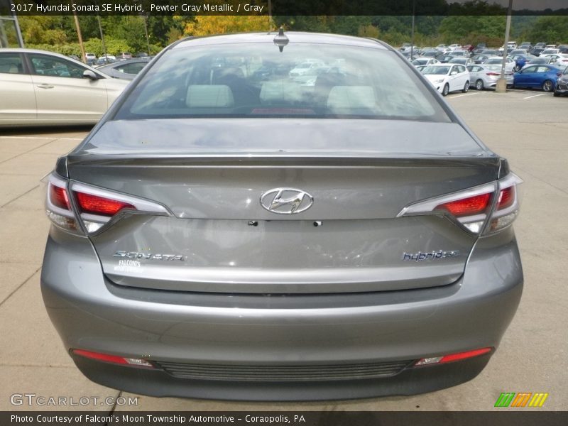 Pewter Gray Metallic / Gray 2017 Hyundai Sonata SE Hybrid