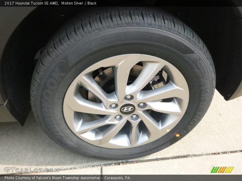 Molten Silver / Black 2017 Hyundai Tucson SE AWD