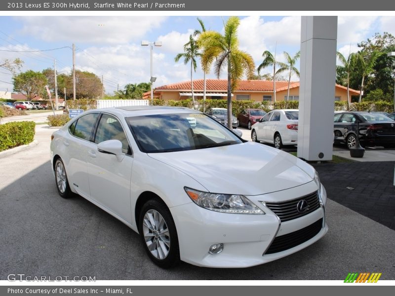Starfire White Pearl / Parchment 2013 Lexus ES 300h Hybrid