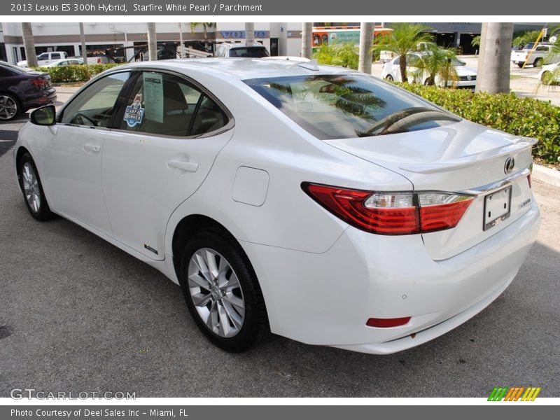 Starfire White Pearl / Parchment 2013 Lexus ES 300h Hybrid
