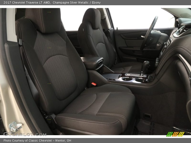Champagne Silver Metallic / Ebony 2017 Chevrolet Traverse LT AWD