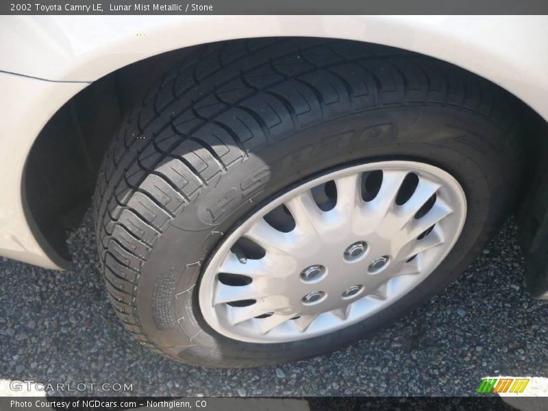 Lunar Mist Metallic / Stone 2002 Toyota Camry LE