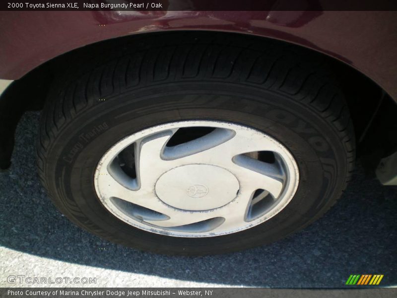 Napa Burgundy Pearl / Oak 2000 Toyota Sienna XLE