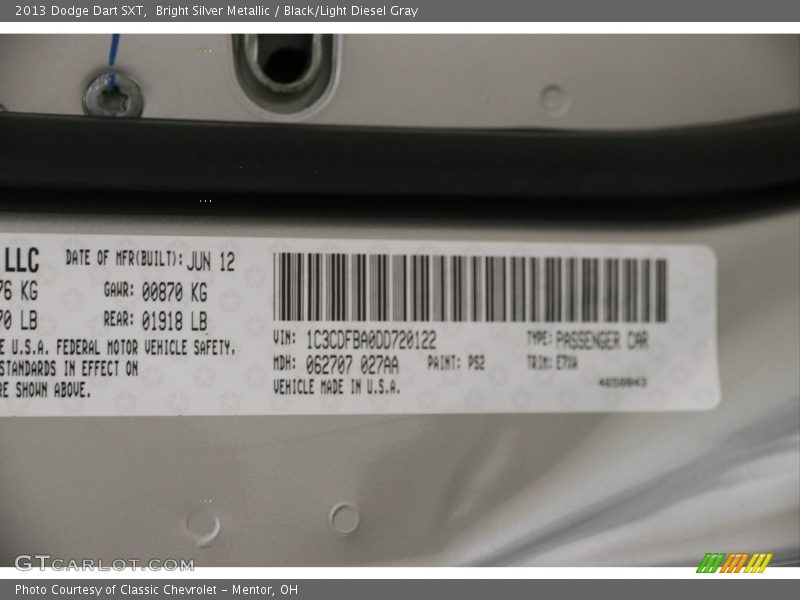 Bright Silver Metallic / Black/Light Diesel Gray 2013 Dodge Dart SXT