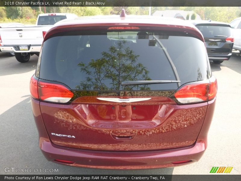 Velvet Red Pearl / Black/Alloy 2018 Chrysler Pacifica LX