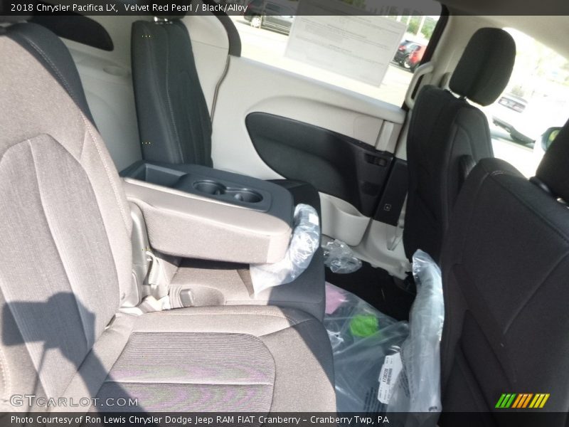 Velvet Red Pearl / Black/Alloy 2018 Chrysler Pacifica LX