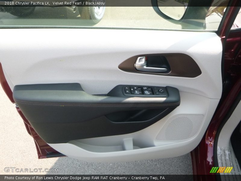 Velvet Red Pearl / Black/Alloy 2018 Chrysler Pacifica LX